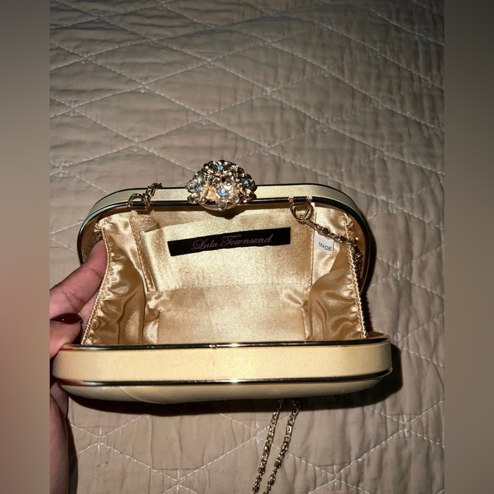 Clutch Purse - Picture 3 of 3